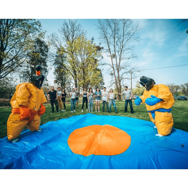 Costumi SUMO per adulti con materassino