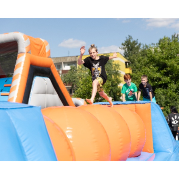 Gonfiabile Wipeout senza sponde